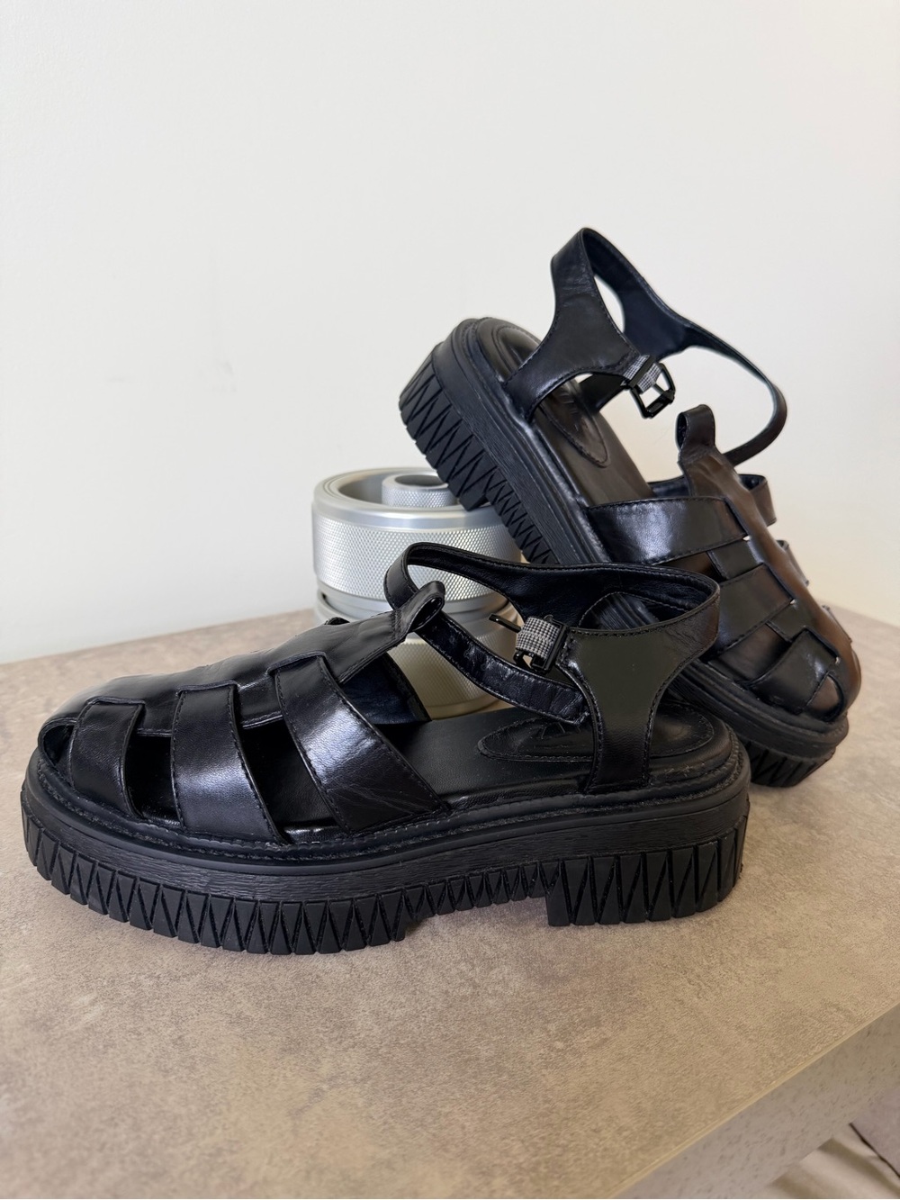 SCHUTZ Black Leather Platform Fisherman Sandals
